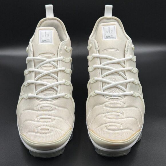 Air VaporMax Plus 'White Platinum' - Picture 2 of 11
